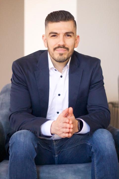 Robert Ramirez