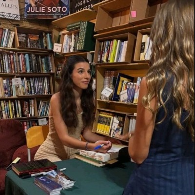 Kristen Books