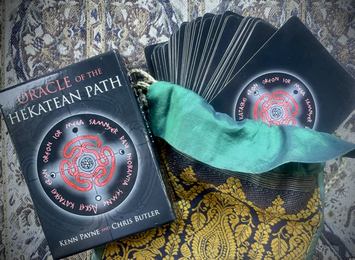 🔑🌑 TAROT (Oracle) TUESDAY — The Crossroads Pull 🌑🔑