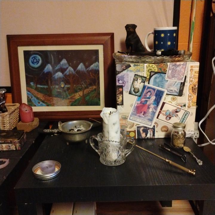 🕯️ On my altar 🕯️