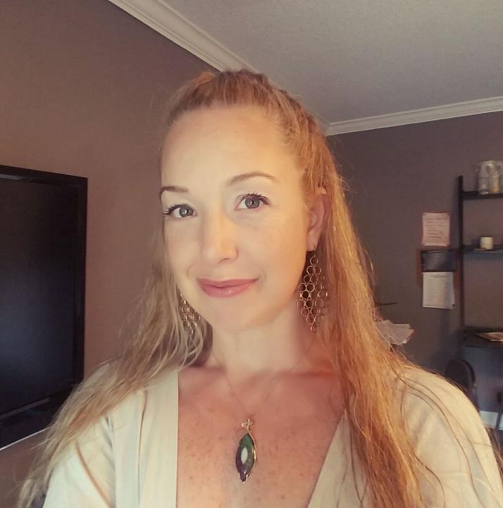 Amber White