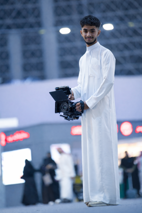 باقة المصمم - تعديل وتحرير الصورة