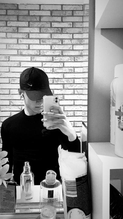 Алекс Делимоллов