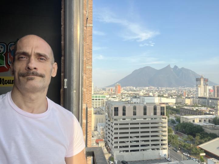 Desde Monterrey , disfrute y sufrimiento.