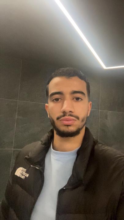 Ezzamiti Adham