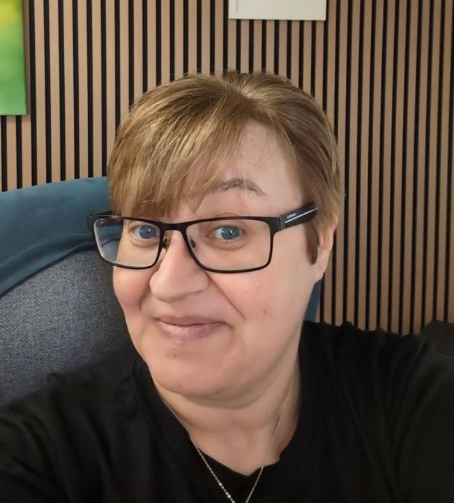Julie Wood