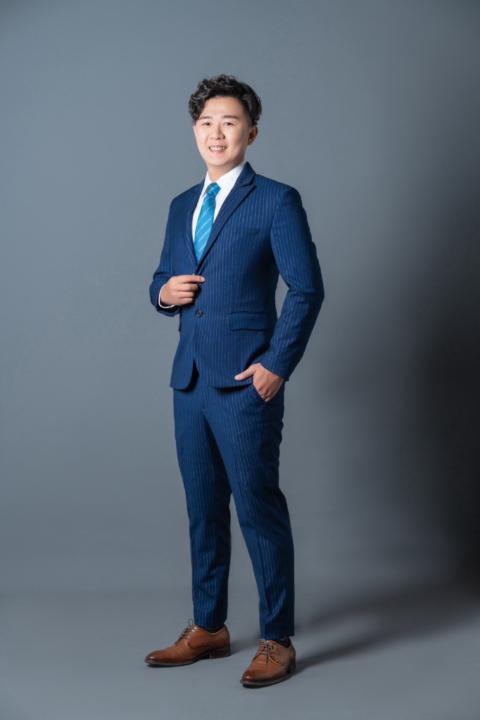 Deng 仲均