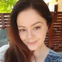 Natalie Holbrook
