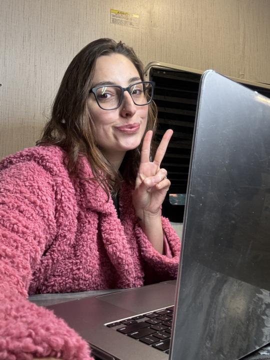 Sales Doesn’t Have to Feel Icky, It Can Be Rooted in Love 🤍