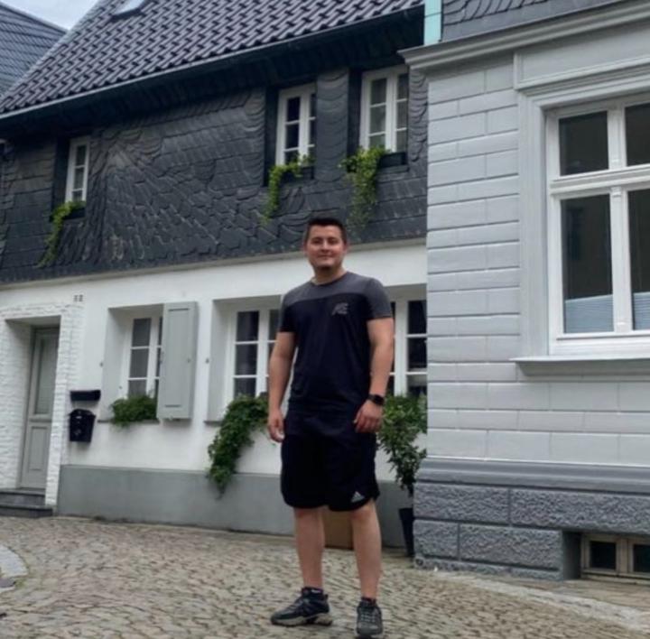 Orlando Paul Lozada Vivanco