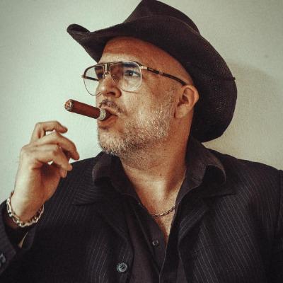 Oliver Lozano