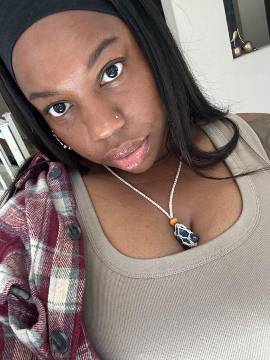 Essence G