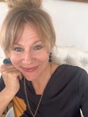 Liz Dobbins