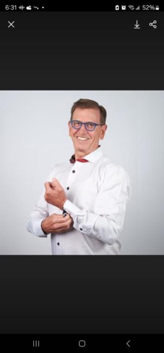 Simon Marples