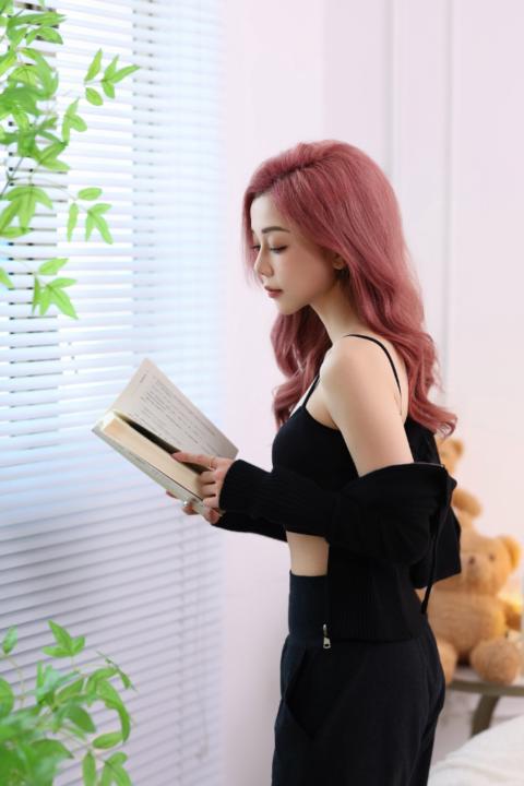 Yuehei L