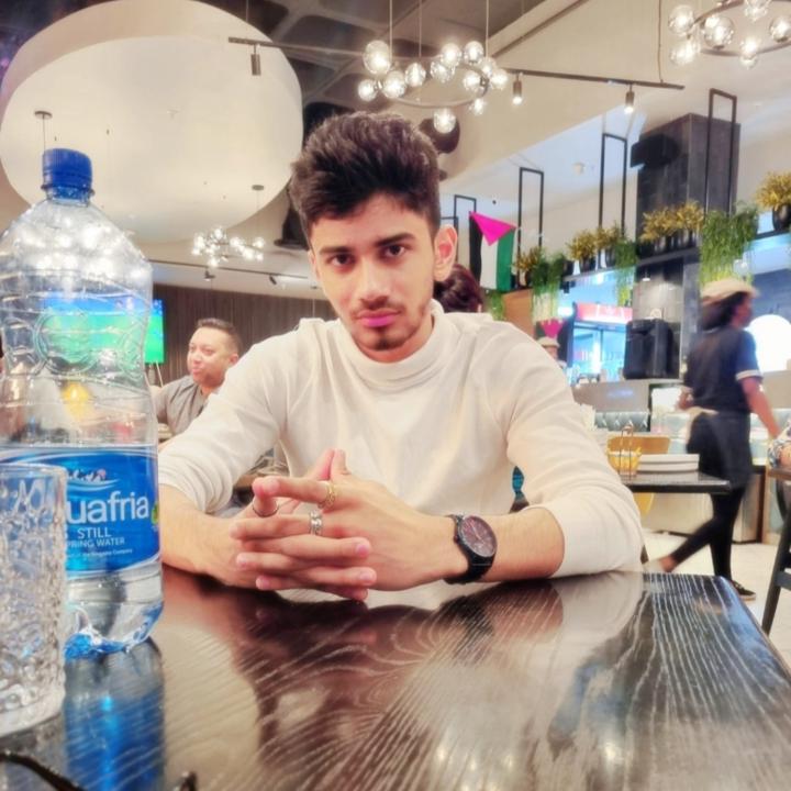Maaeez Garasia