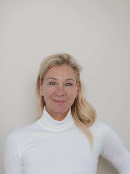 Lee Adams