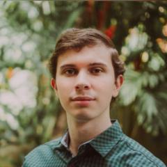 Simon Martínez Dávila