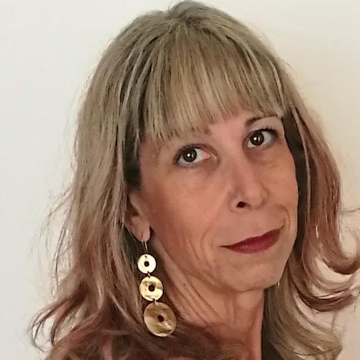 עדי ברטשניידר