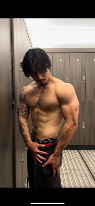 Max Yoshida