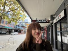 Lesley Lesley