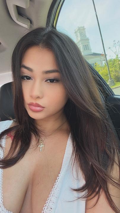 Janelly Davila