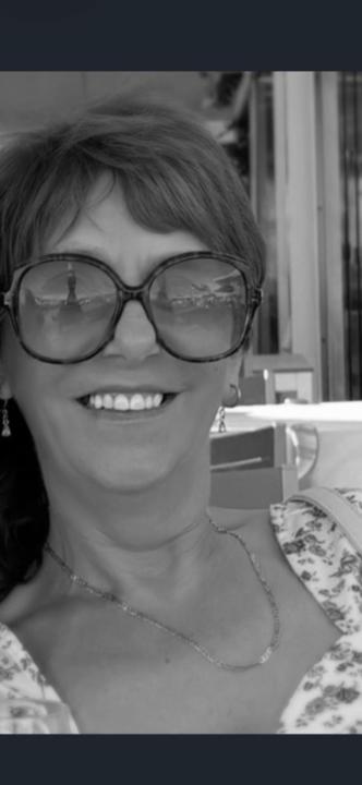 Glynis Firth