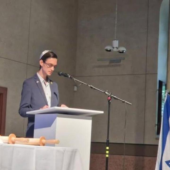 NELCHA IMACHEM - Nechajte nás ísť s vami...