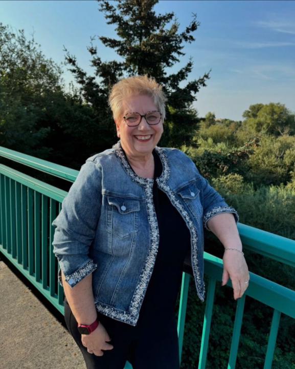 Iamsharbates Iamsharbates