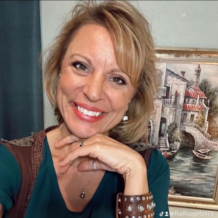 Shari Snyder