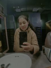 Kimberly Flores