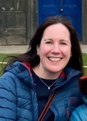 Dee Hutchinson