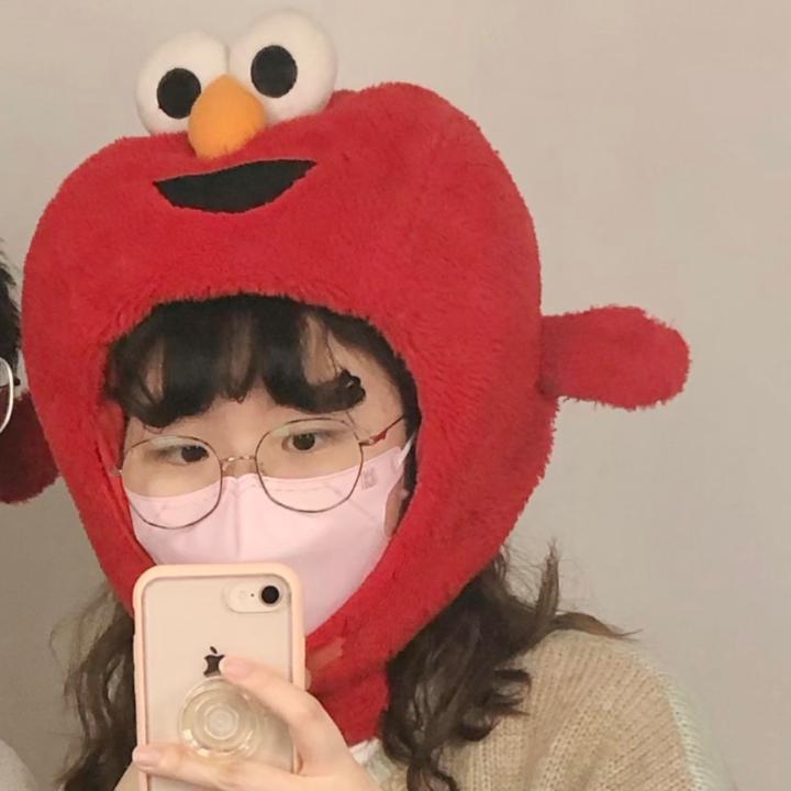 婕 于