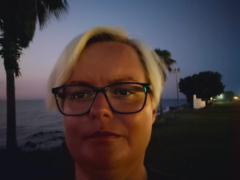 Nadine Surek
