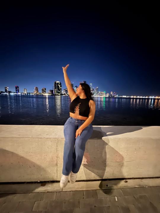 Loredana Valencia Davila