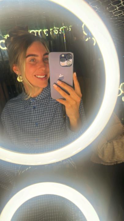 Holly Robertson