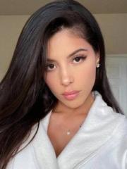 Mia Taylor