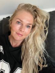 Helle L