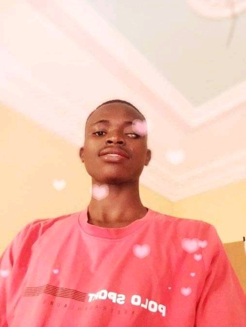 Tolofon Emos Oluwatobi