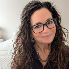 Gina Lewis