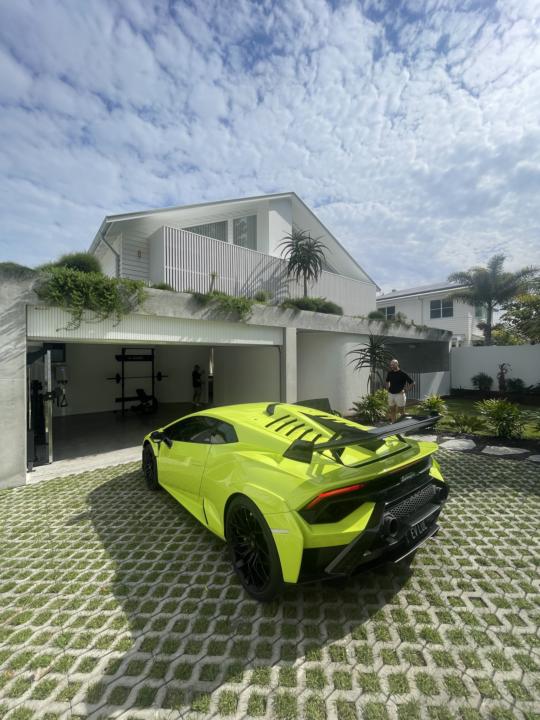 Scale an agency > Drive Cool Cars 