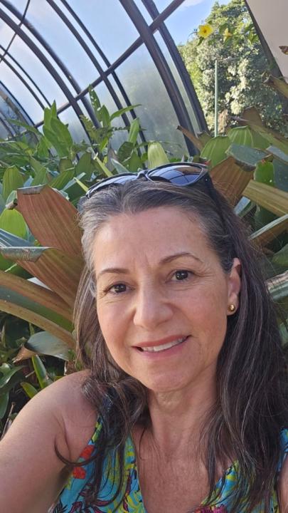 Claire Miron
