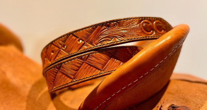 Hangin Spade Custom Leather 