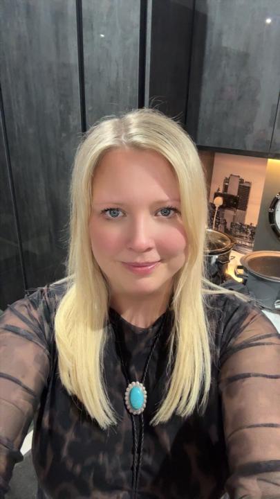 Lynsey Wallbank-Stubbs