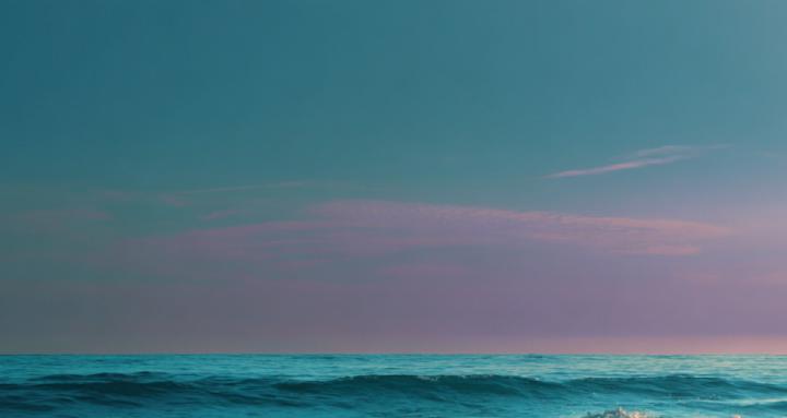 Above the Scroll: The Pause