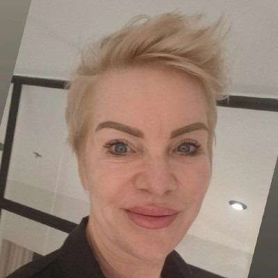 Katja zur Linden