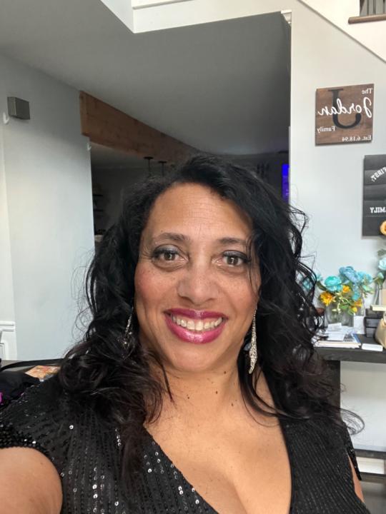 Eileen Enfiajian