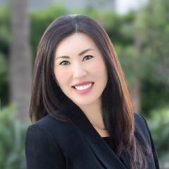 Yumi Son