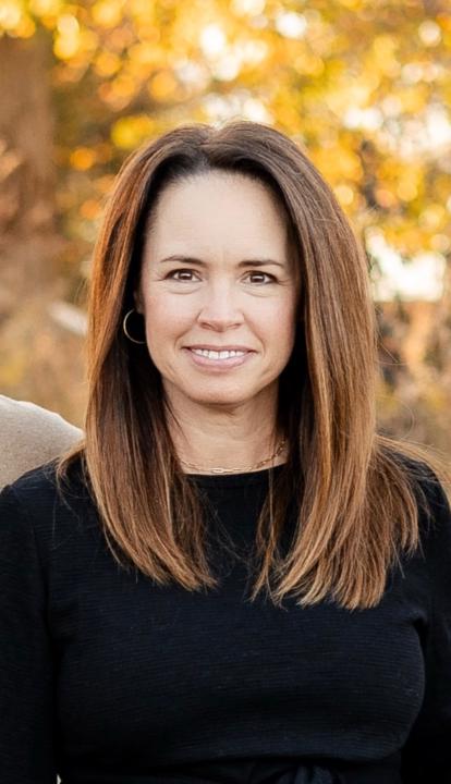 Kristin Schutzenhofer