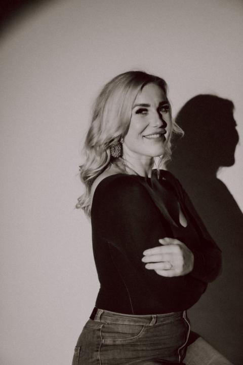 Annemiek ten Hoven